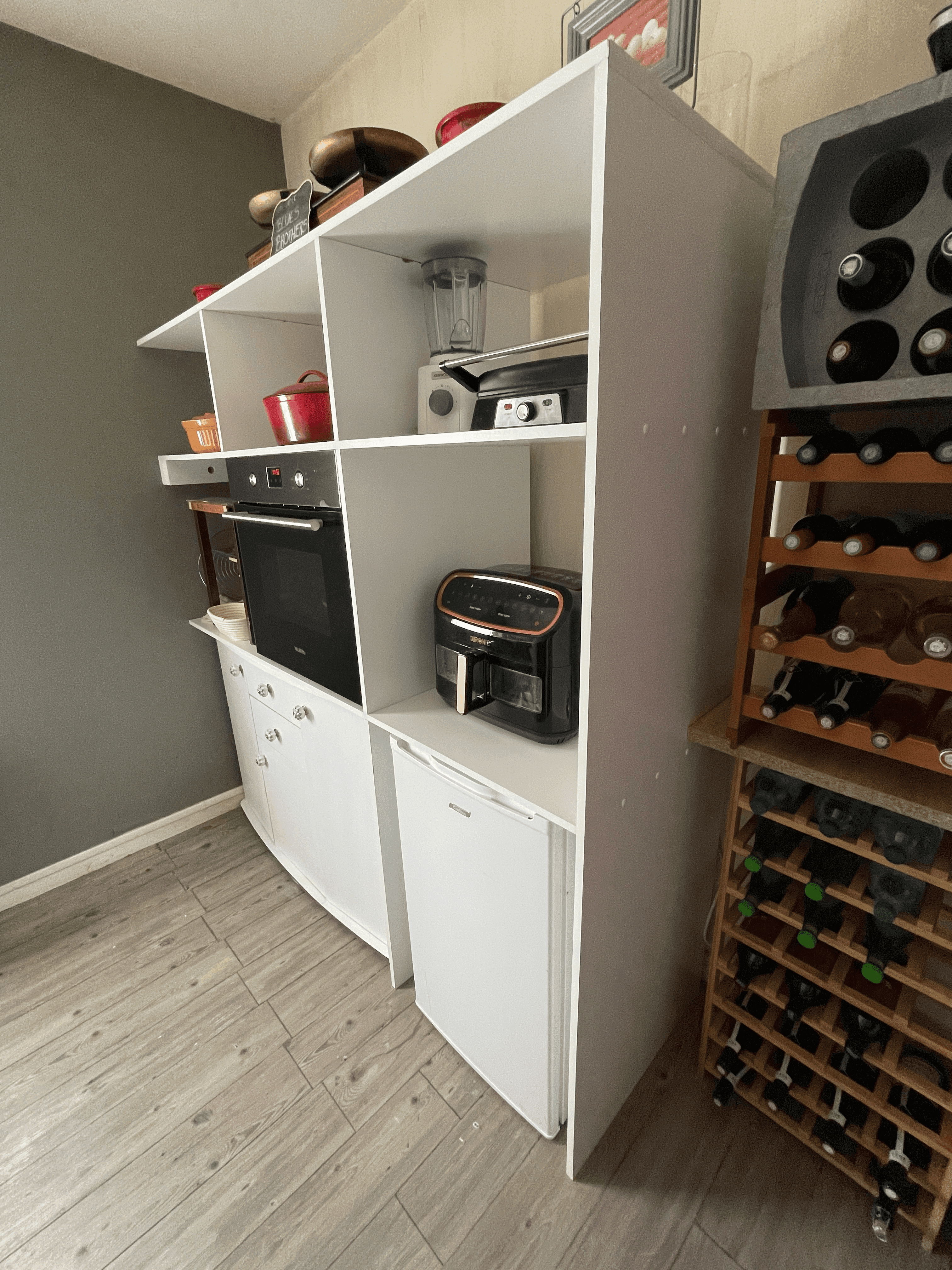 Armoire de cuisine à casiers