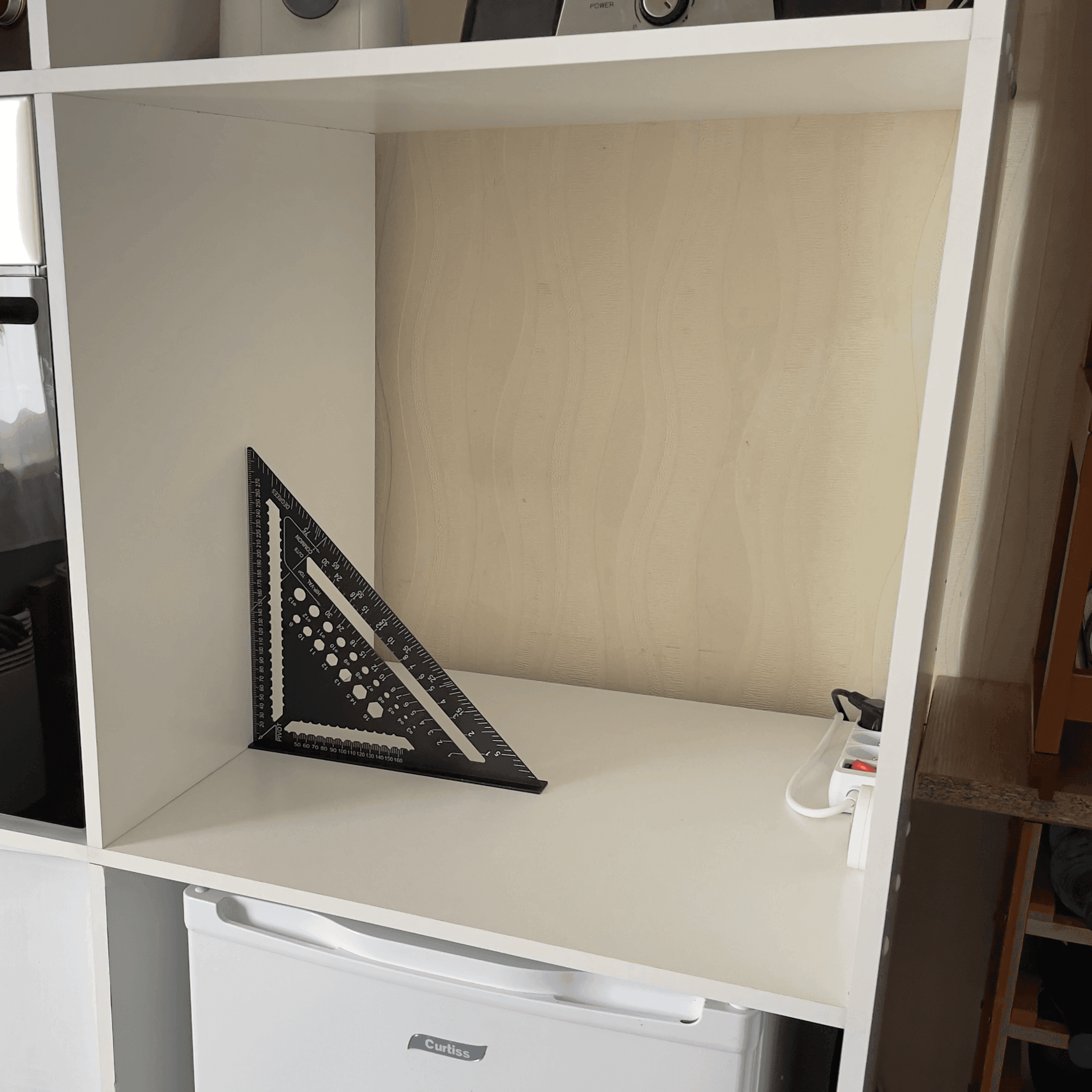 Armoire de cuisine à casiers